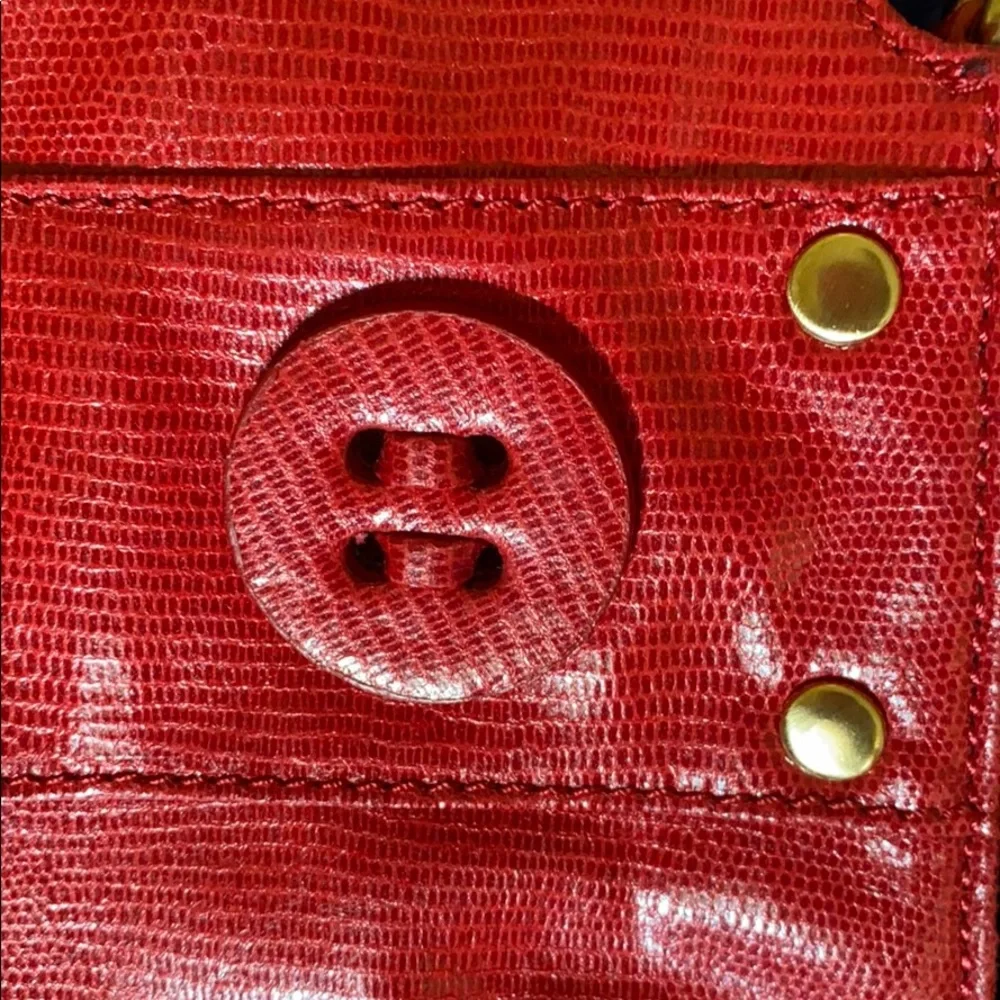 KATE LANDRY. CLUTCH/SMALL PURSE. RED. CLASSY. CUTE